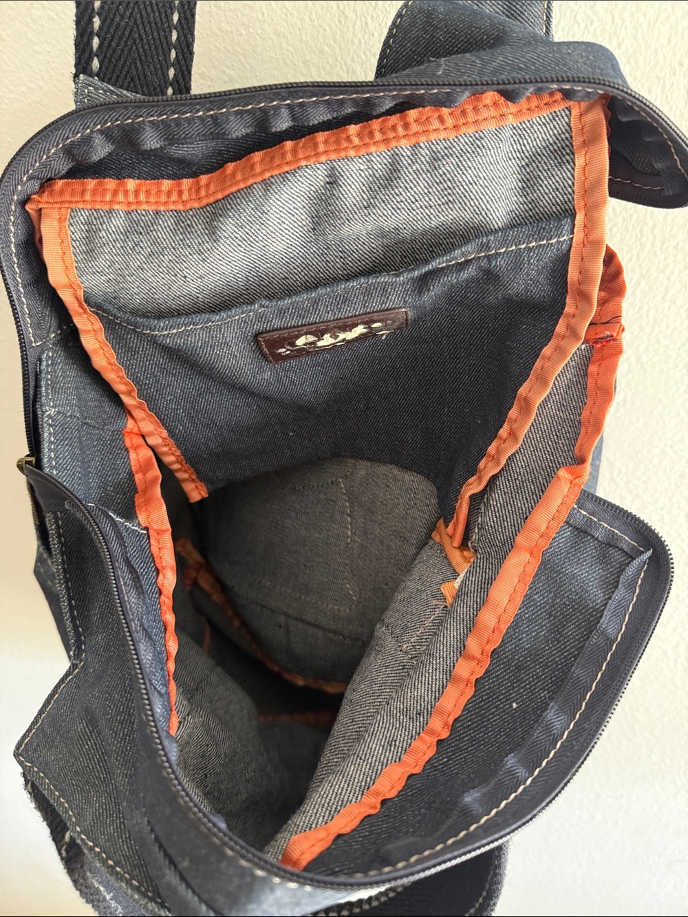 Chala denim Tote Bag with Dog Appliqué in Black and Cream - Picture 6 of 6